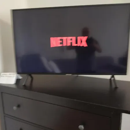 Cube In Center Apartment *