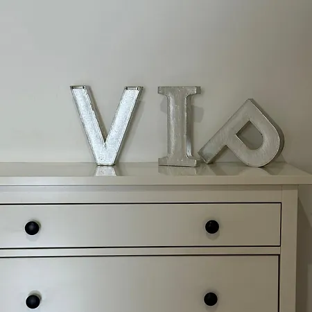 Cube In Center Apartment Prag