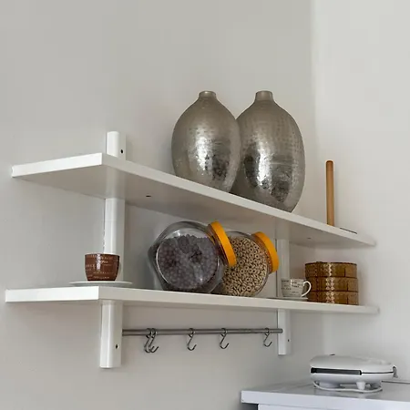 Cube In Center Apartment *